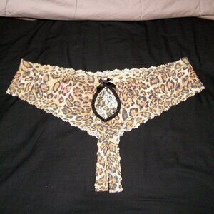 NEW 1x Hanky Panky Open Gusset Cheeky Hipster thong Leopard Print